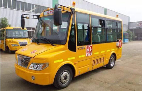 筑牢夏季校車安全防線 云龍交警舉辦夏季校車從業(yè)人員安全教育培訓(xùn)會