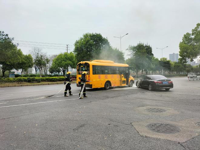 打造平安校園！2023年鄂城區校車安全應急演練成功舉行