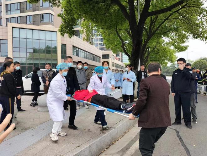 打造平安校園！2023年鄂城區校車安全應急演練成功舉行