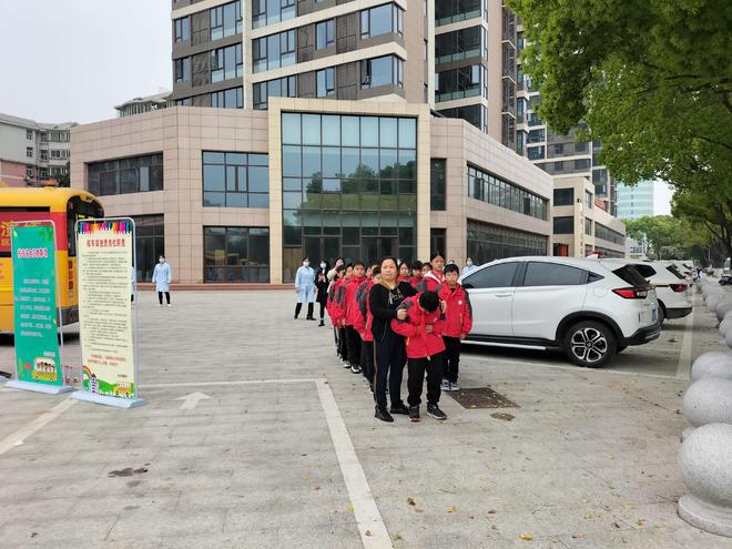 打造平安校園！2023年鄂城區校車安全應急演練成功舉行