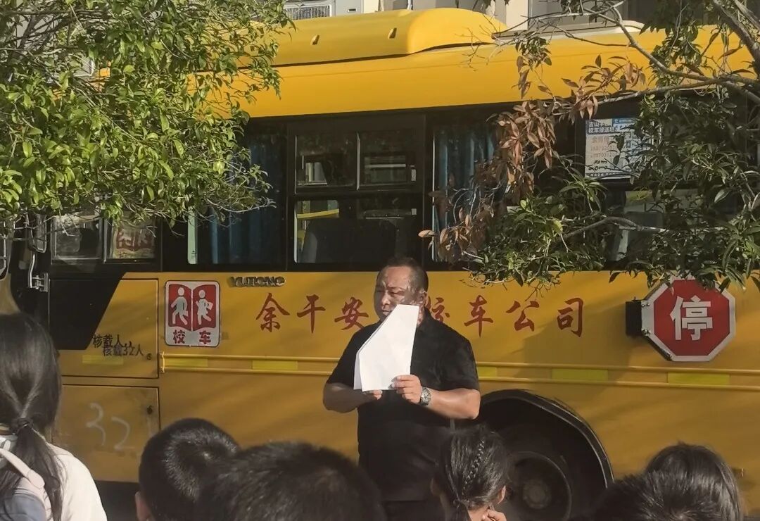 以練筑安全，守護上學路——古埠鎮中心小學開展校車安全應急演練