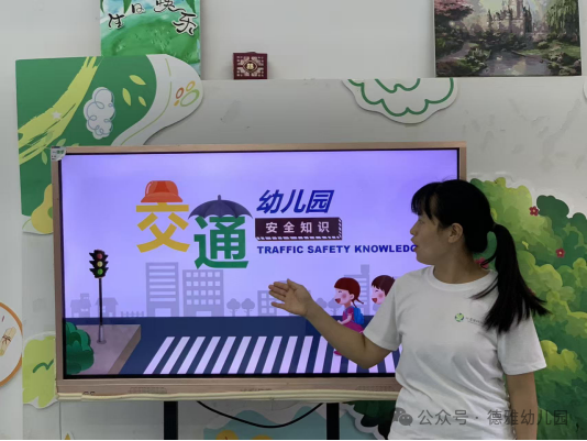 校園紀實丨以練筑防 護航成長——校車安全應急演練