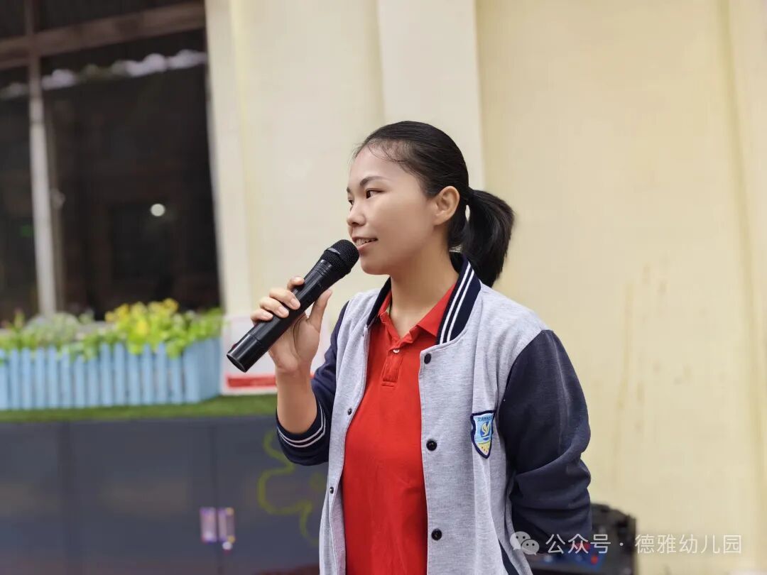 校園紀實丨以練筑防 護航成長——校車安全應急演練