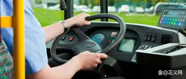 大數據篩查，讓校車不再開進監管盲區