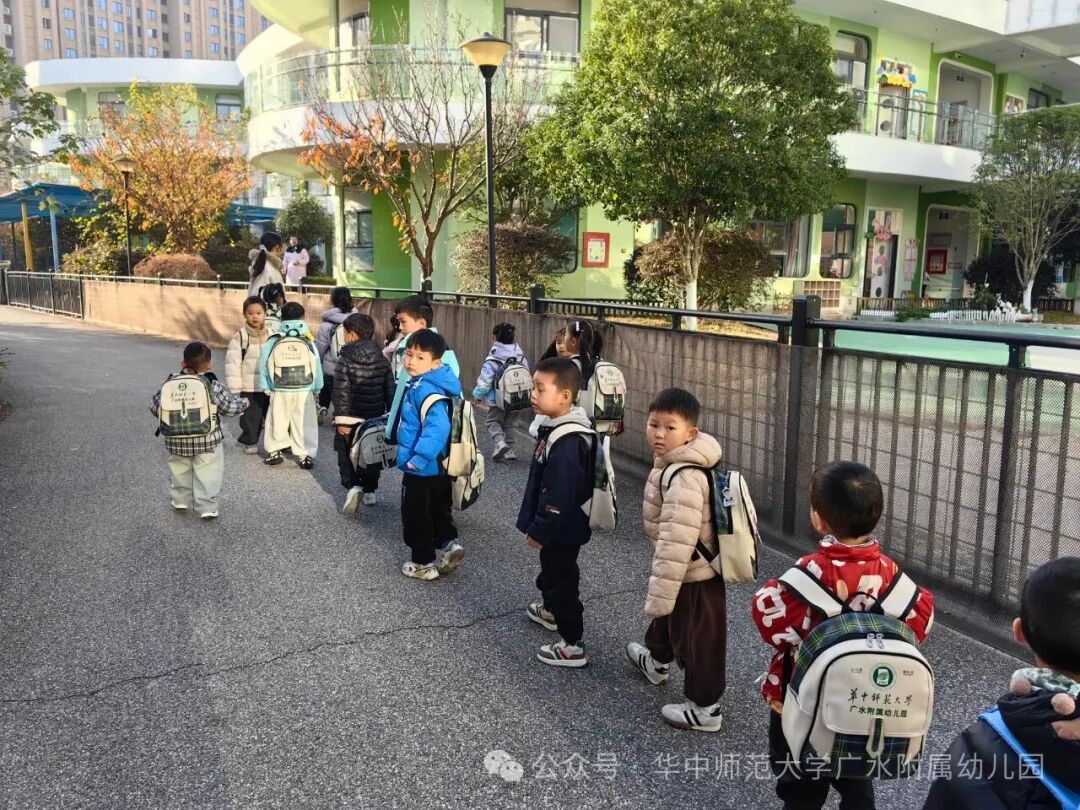 園所動態| 平安校車 為愛護航——華師廣水附屬幼兒園校車應急處置演練