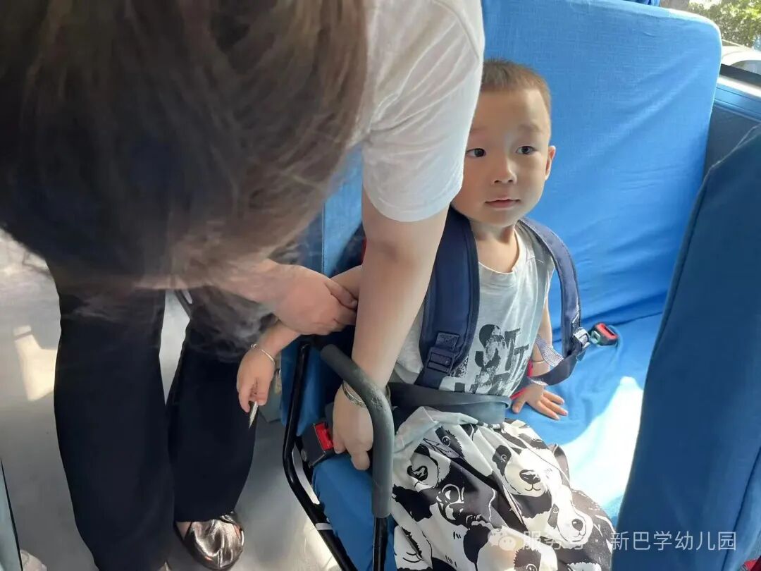 文明乘車 安全出行——校車安全管理暨幼兒乘車安全主題教育活動小記