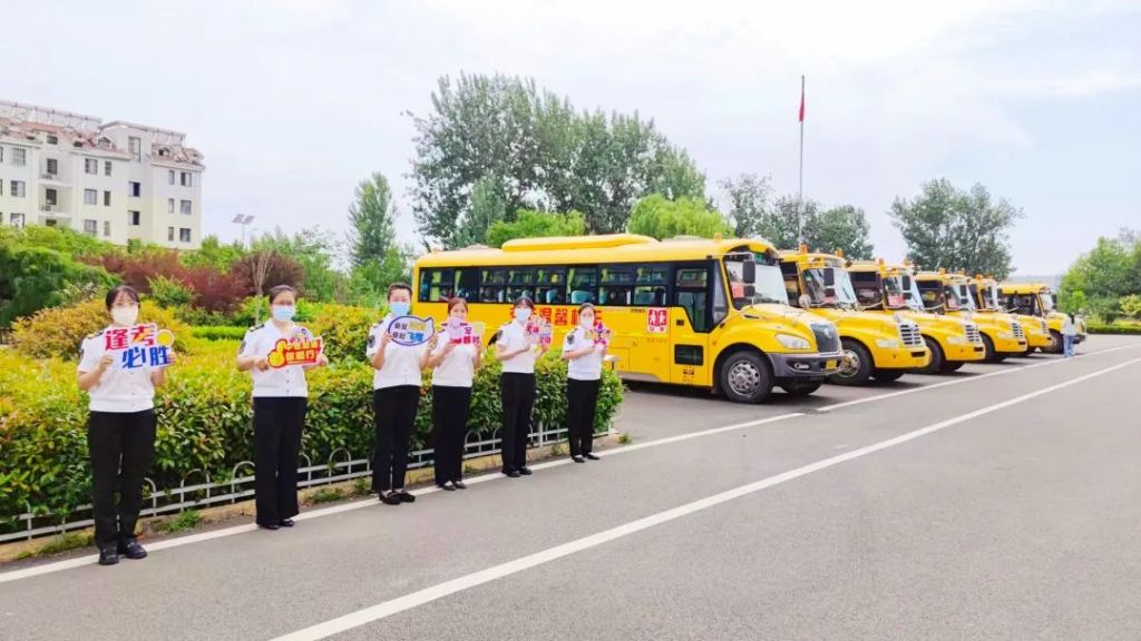 溫情守護(hù)十一載 愛(ài)心送考再啟航