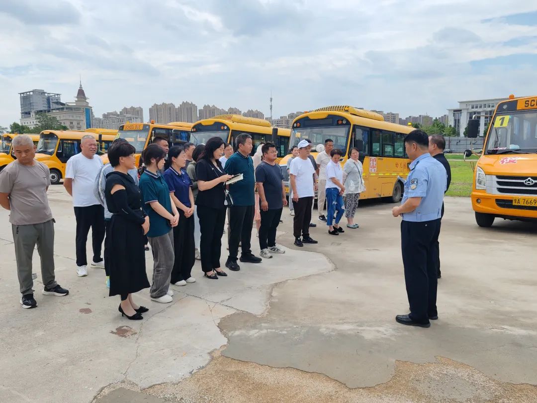 交通秩序暢通服務大提升夏季行動丨學生放暑假 交通安全不放假