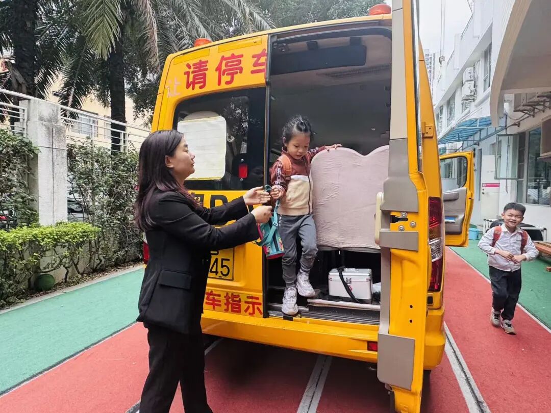 【校園快訊】安全常識我知道——校車疏散演練