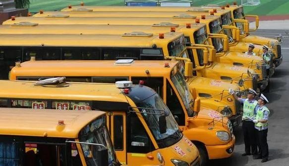 校車發展中所面臨的財政問題